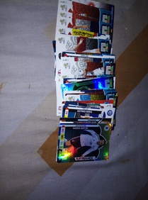 sbírka kartiček fotbalistů 2012.48 kusů