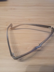 brýle (dioptrické na dálku) + pouzdro