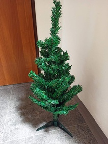 Stromeček vánoční 60 cm + řetěz + světýlka