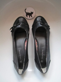Boty balerínky na klínovém podpatku barva černá vel 36 Giuliana