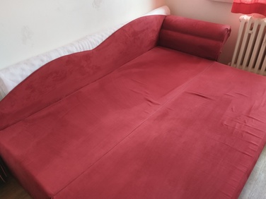 Gauč rozkládací červená barva s úložným prostorem 200 x 70-140  cm