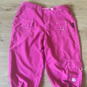 Kalhoty dívčí sportovní 3/4 LEWRO růžová vel 158